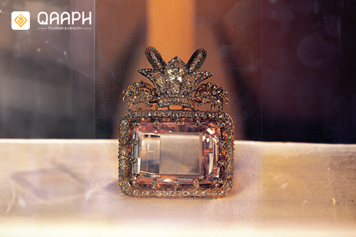 iran-tehran-national-jewelry-museum-10